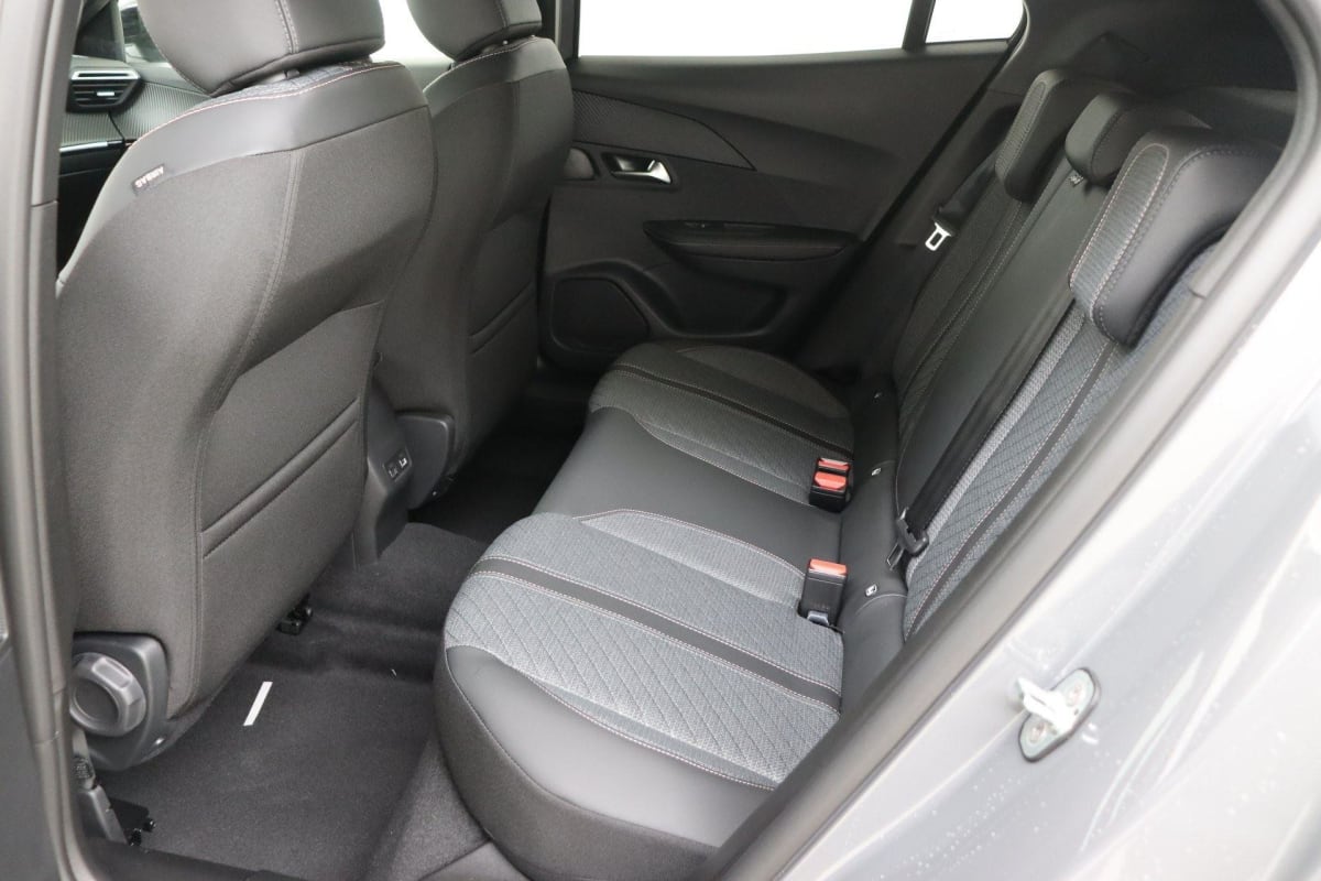 Peugeot 2008 - Image 16