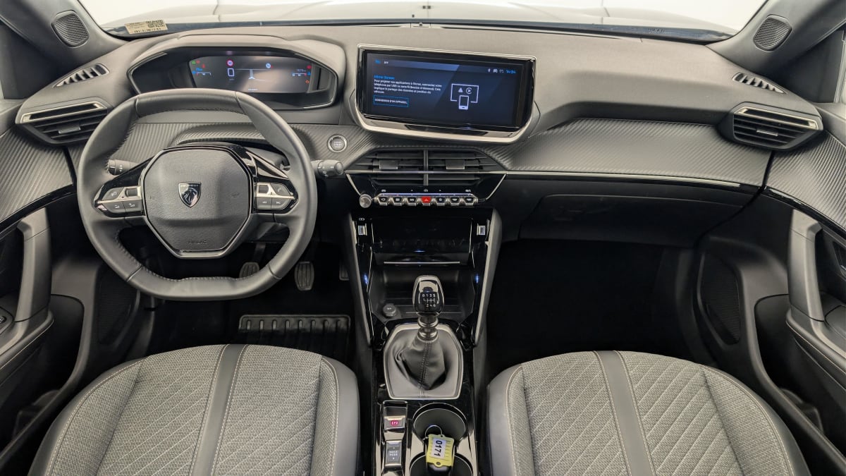 Peugeot 2008 - Image 13