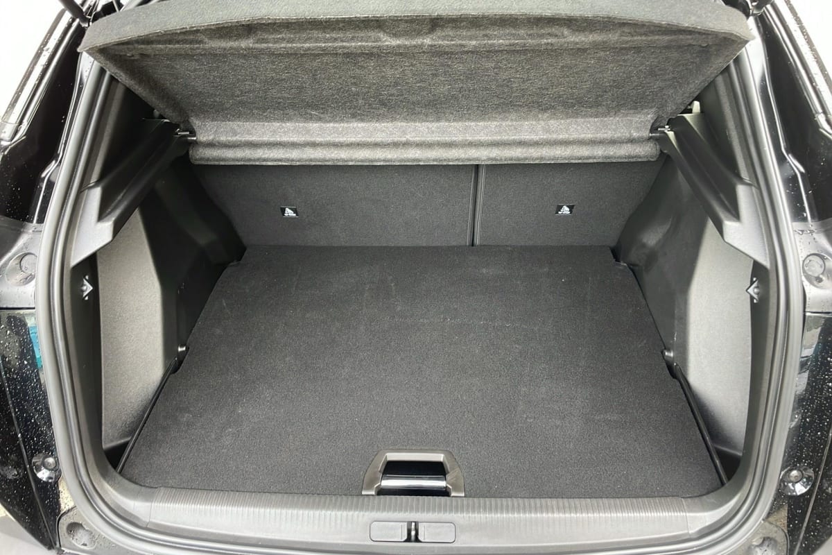 Peugeot 2008 - Image 11