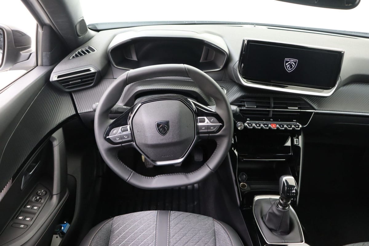 Peugeot 2008 - Image 12