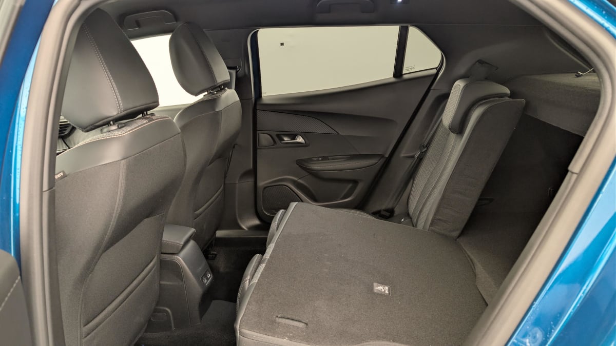 Peugeot 2008 - Image 12