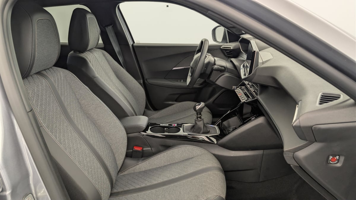 Peugeot 2008 - Image 9