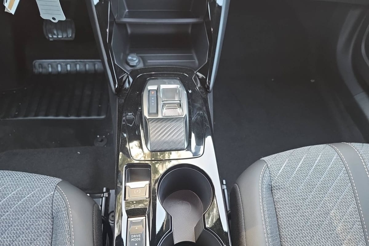 Peugeot 2008 - Image 17