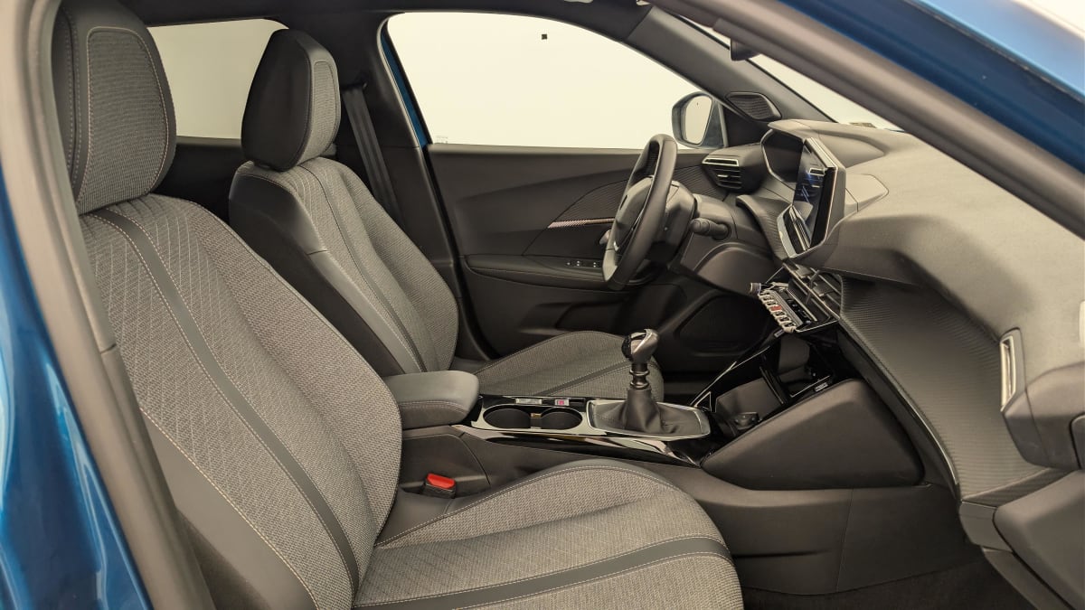 Peugeot 2008 - Image 9