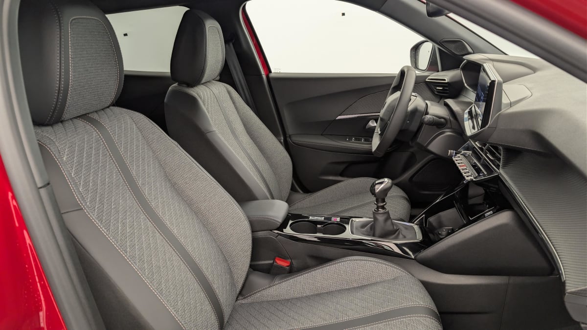 Peugeot 2008 - Image 9