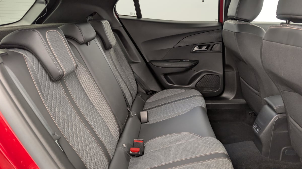 Peugeot 2008 - Image 10