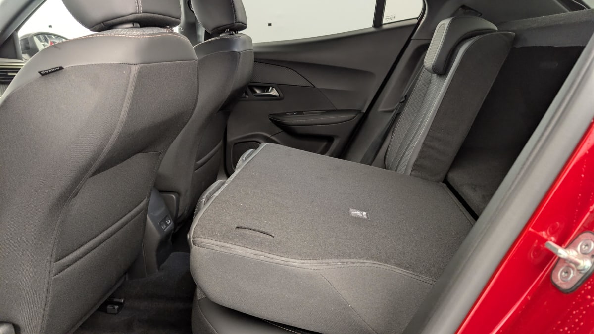 Peugeot 2008 - Image 12