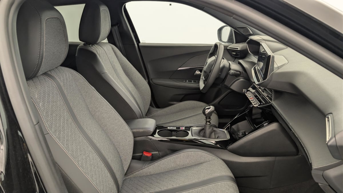 Peugeot 2008 - Image 9