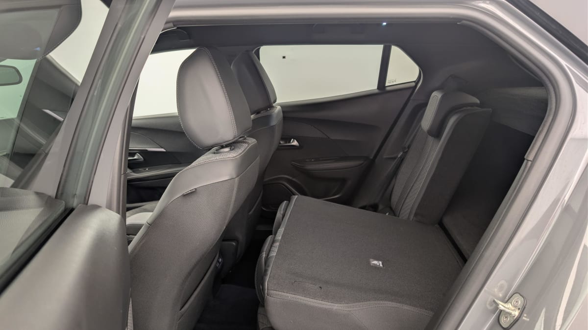 Peugeot 2008 - Image 12