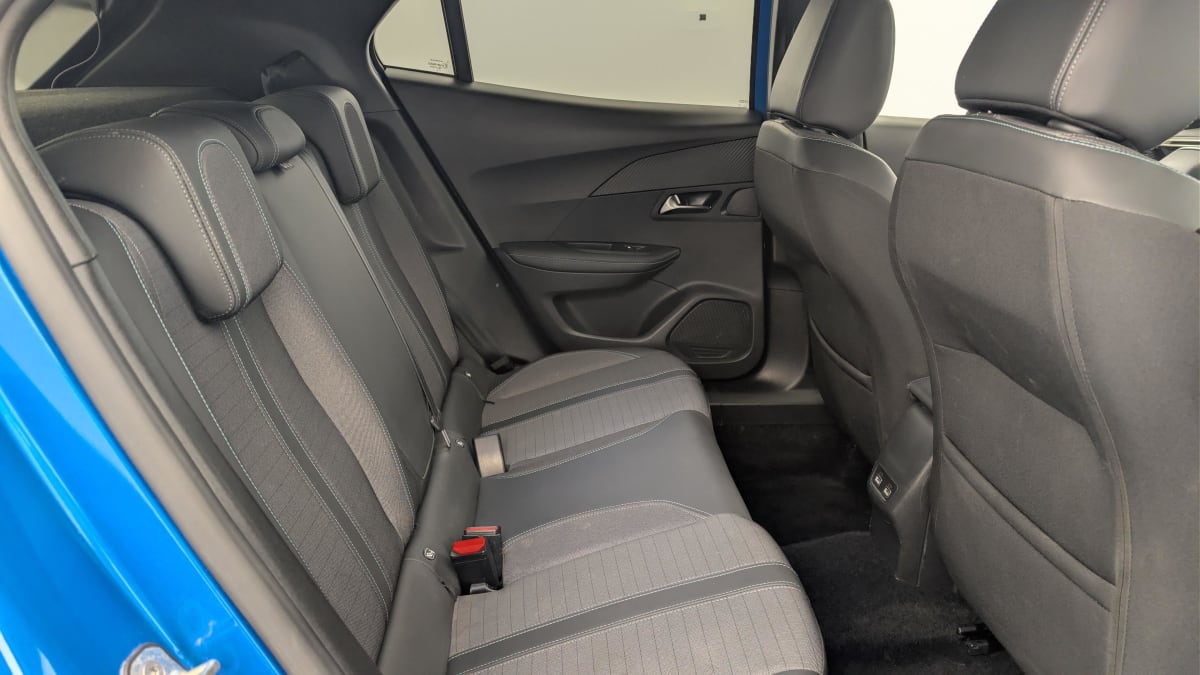 Peugeot 2008 - Image 10