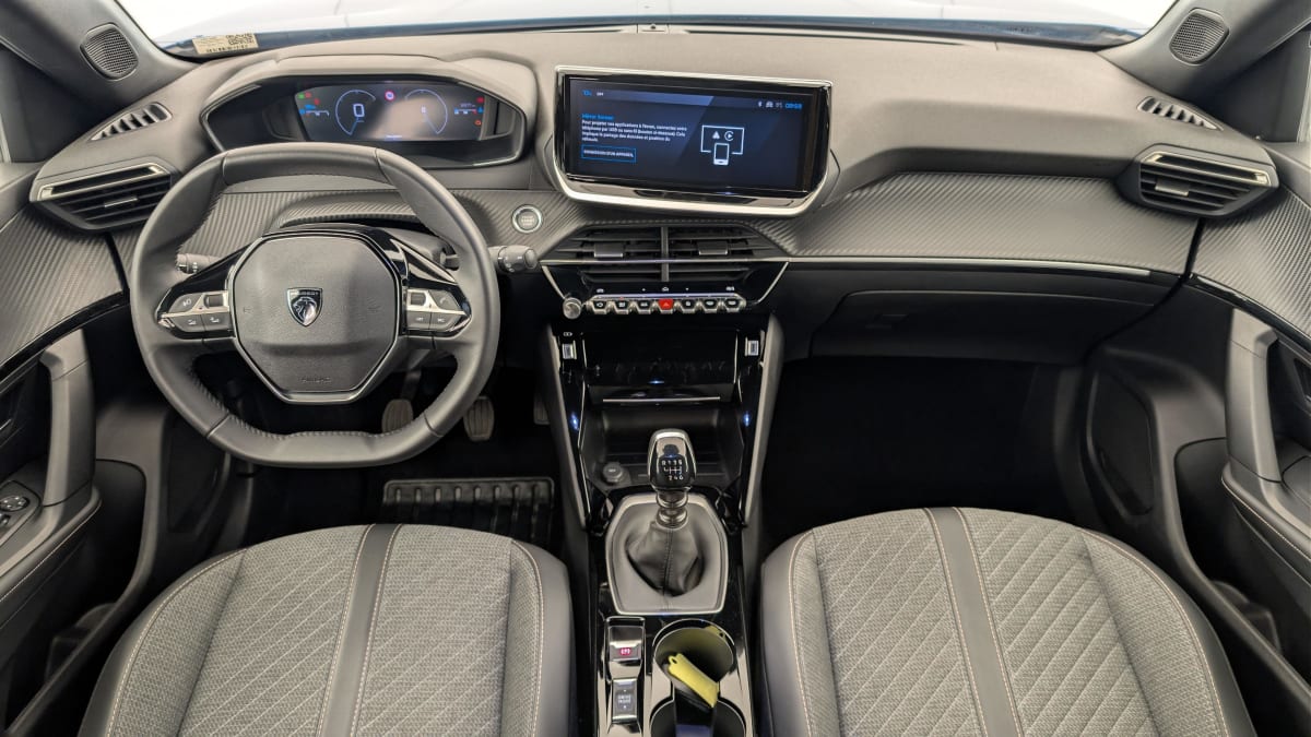 Peugeot 2008 - Image 13