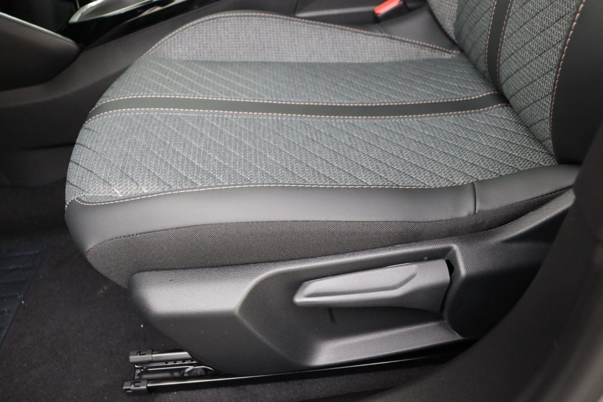 Peugeot 2008 - Image 14