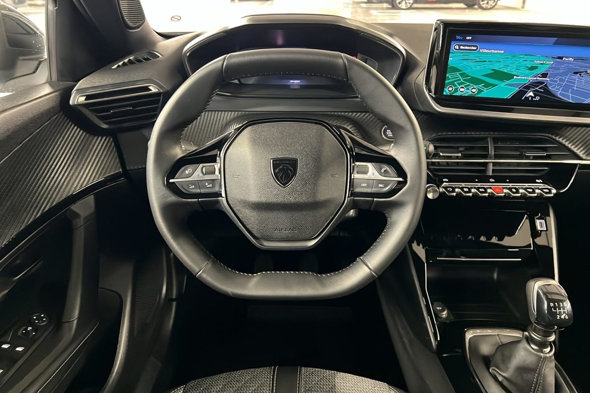 Peugeot 2008 - Image 13