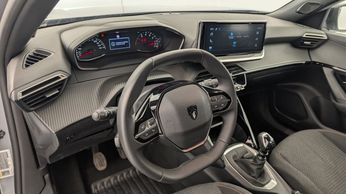 Peugeot 2008 - Image 15