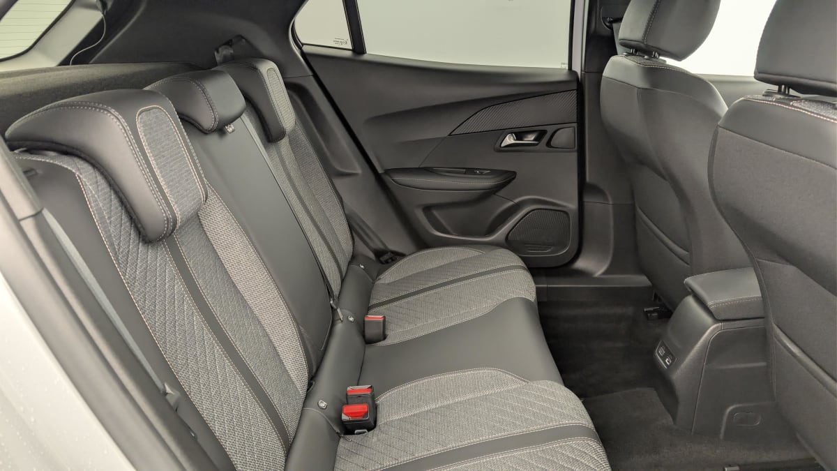 Peugeot 2008 - Image 10