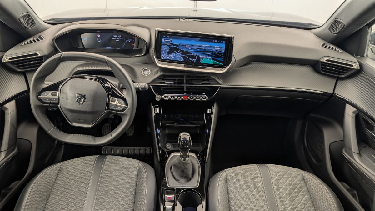 Peugeot 2008 - Image 13