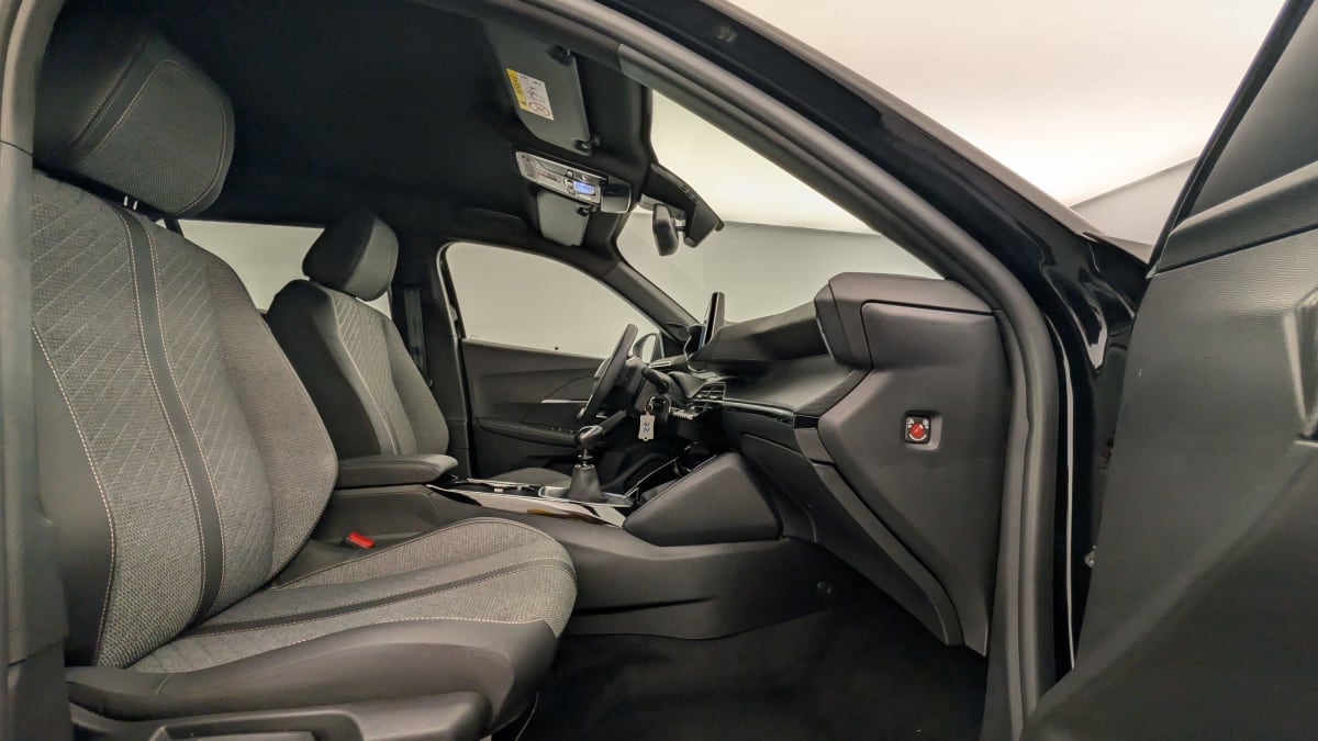 PEUGEOT 2008 PURETECH 100 ALLURE