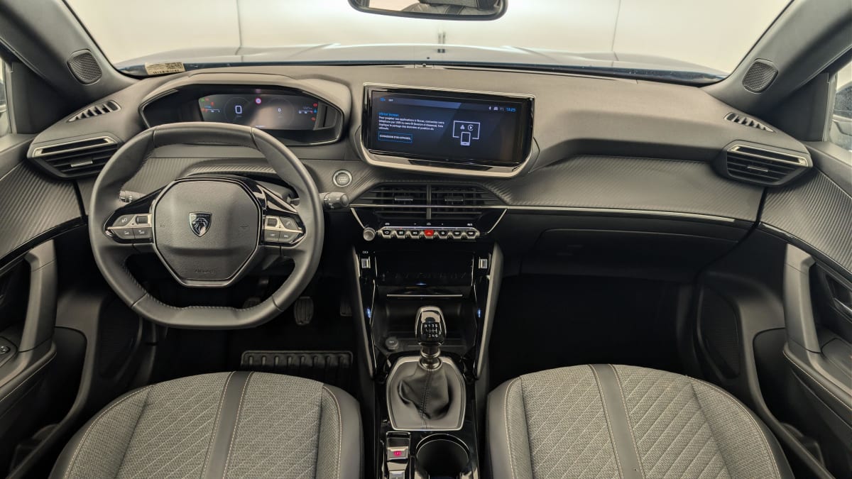 Peugeot 2008 - Image 13