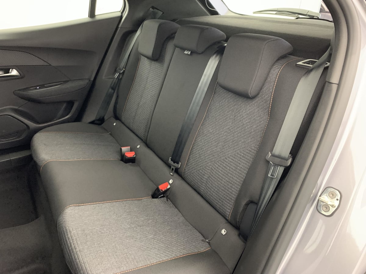 Peugeot 2008 - Image 18