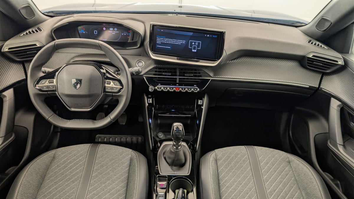 Peugeot 2008 - Image 13