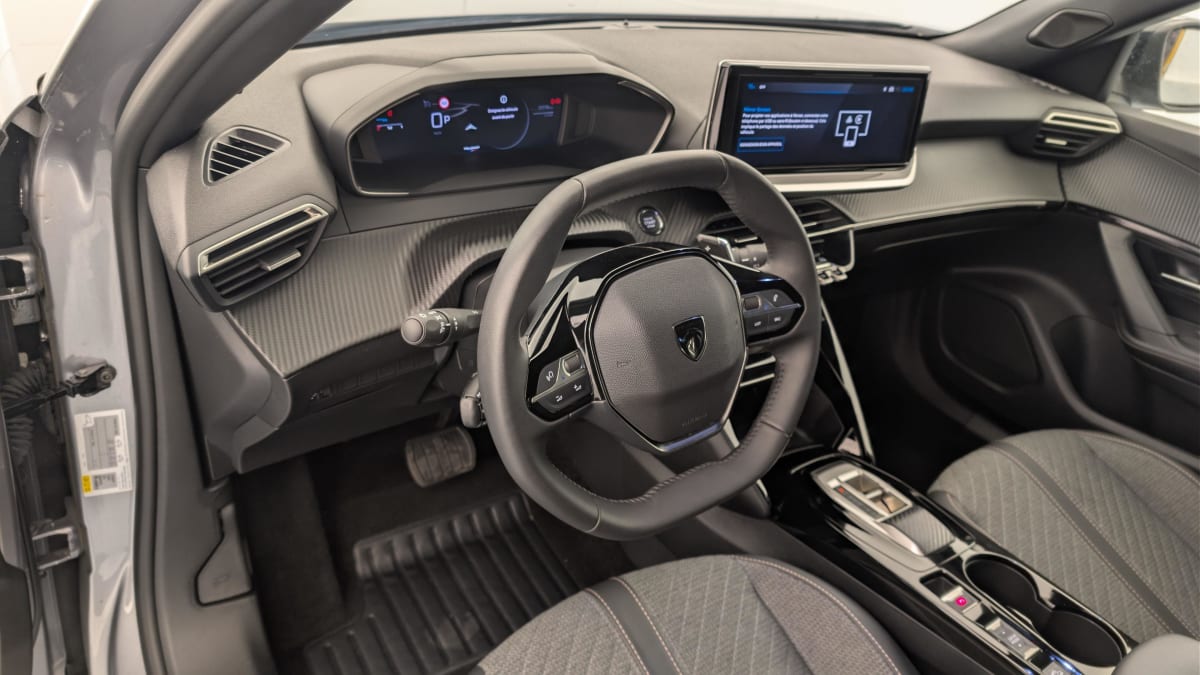 Peugeot 2008 - Image 15