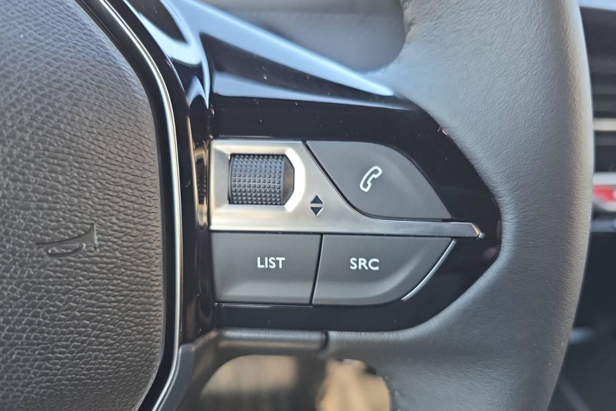Peugeot 2008 - Image 15