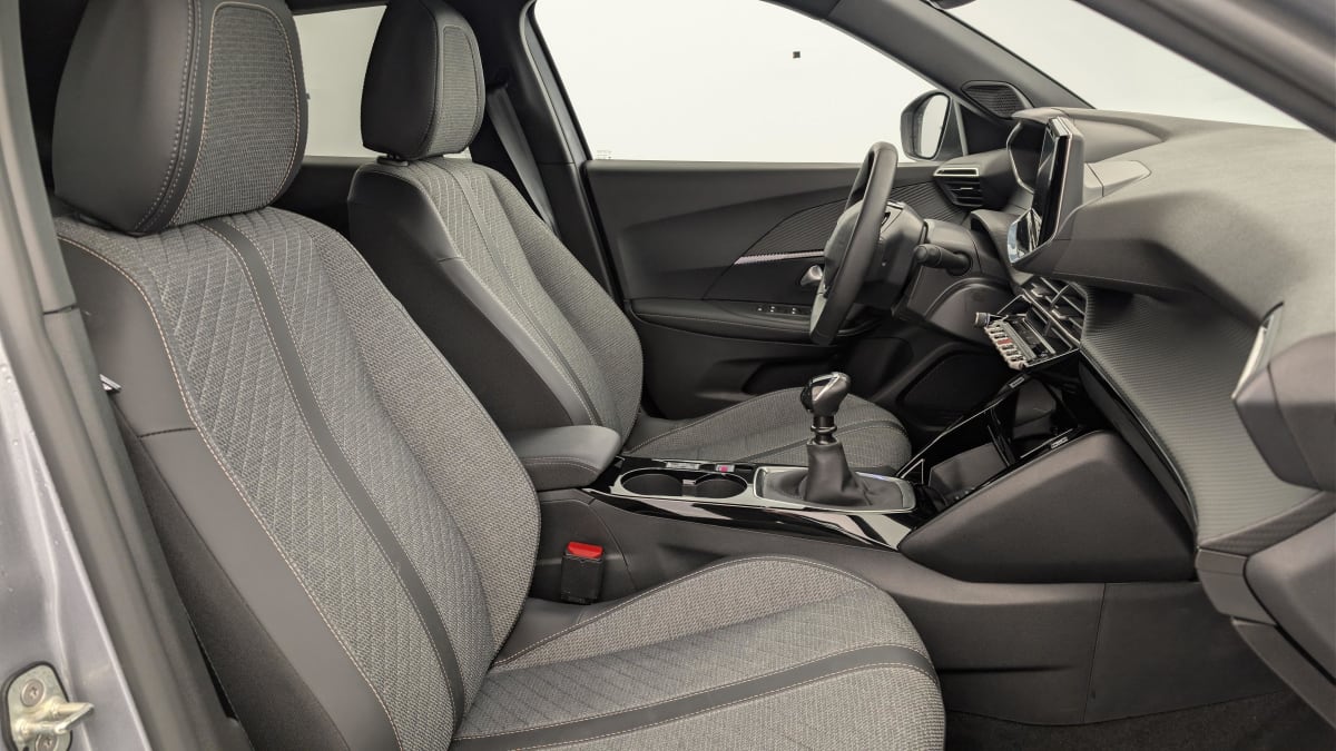 Peugeot 2008 - Image 9