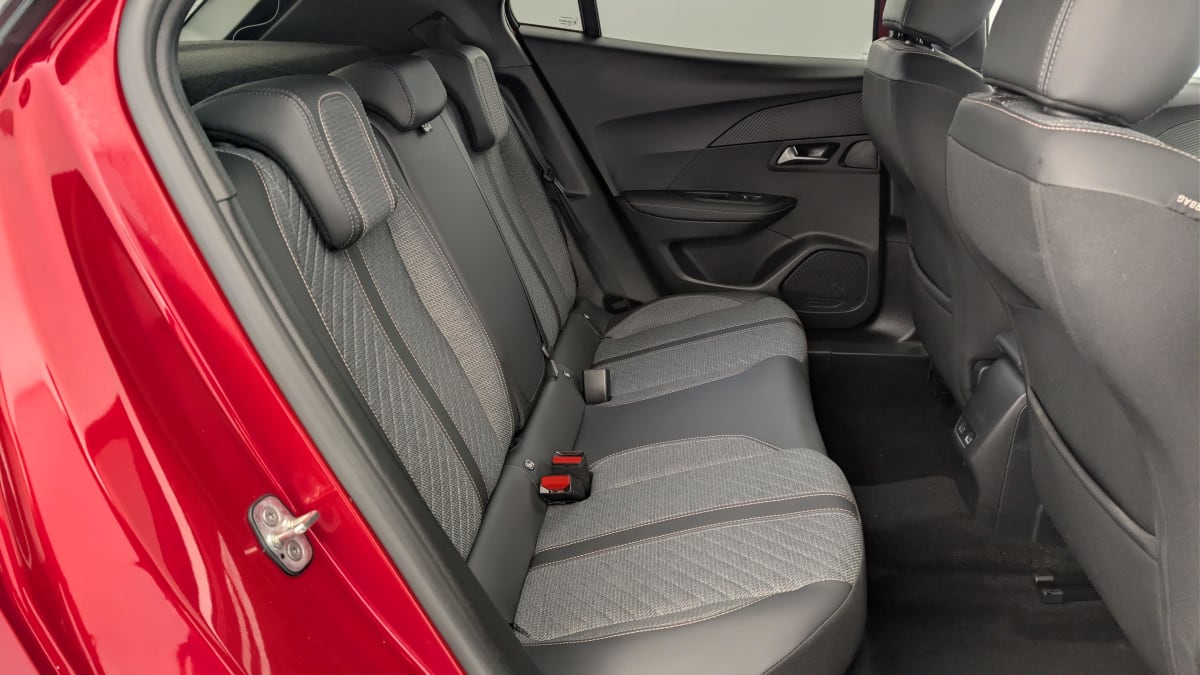 Peugeot 2008 - Image 10