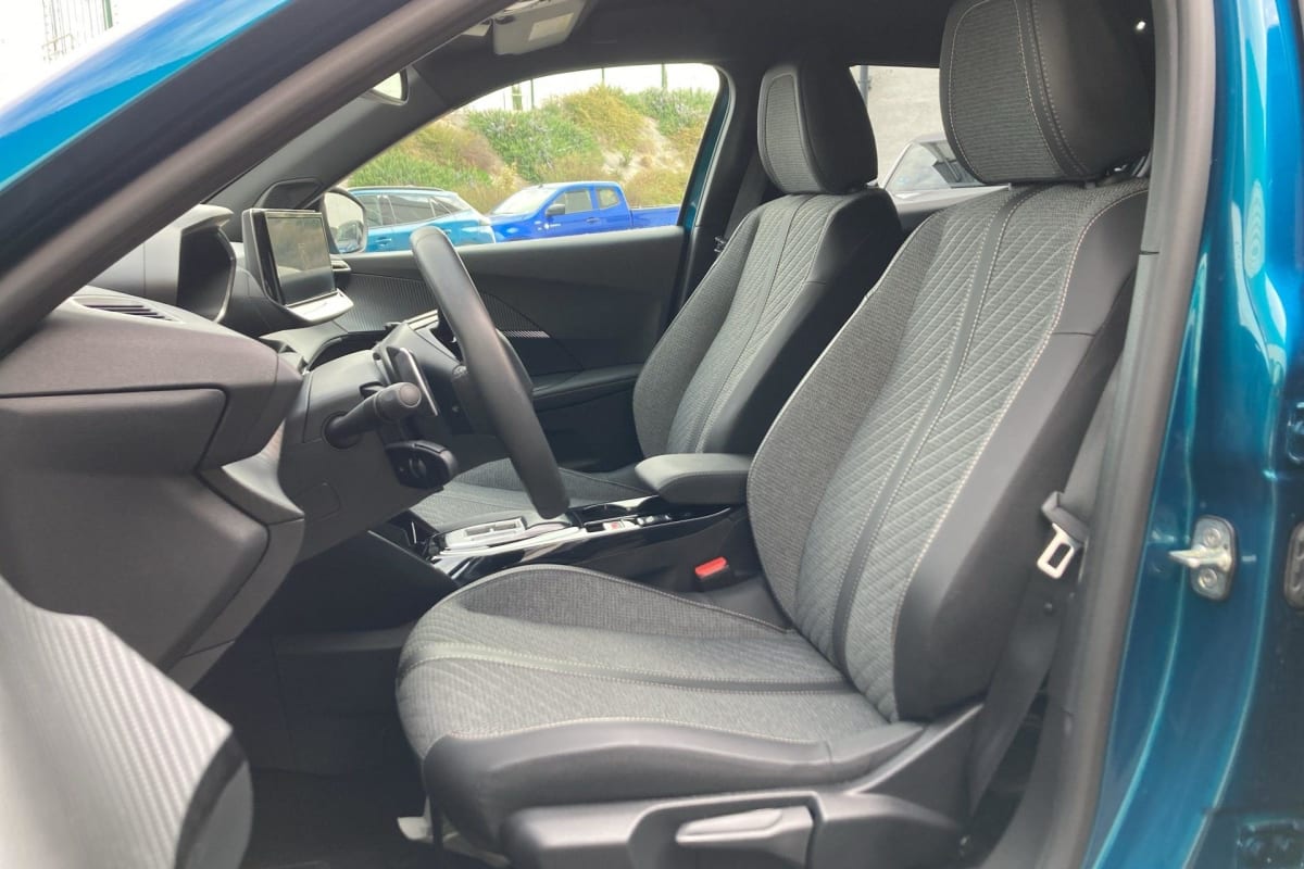 Peugeot 2008 - Image 9