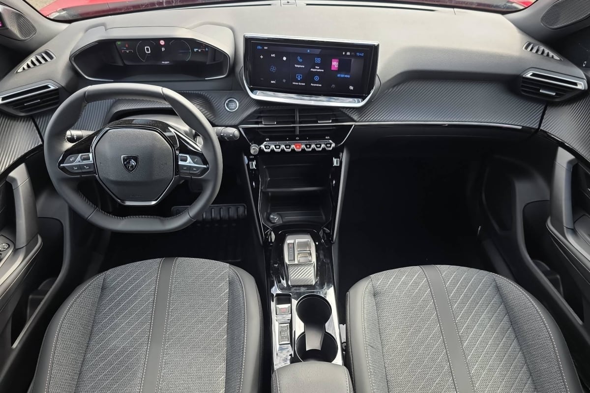 Peugeot 2008 - Image 12
