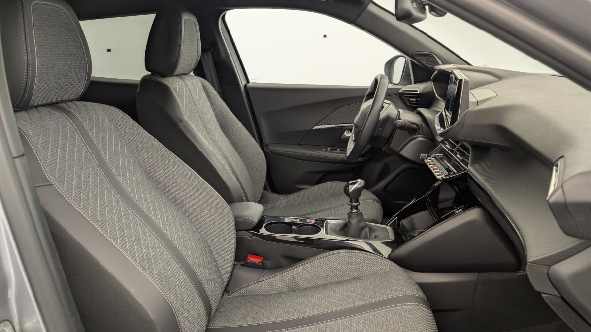 Peugeot 2008 - Image 9