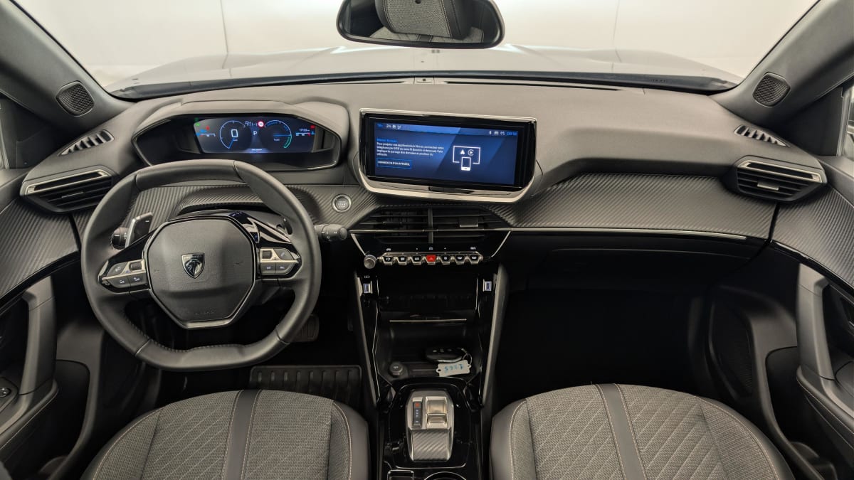 Peugeot 2008 - Image 13