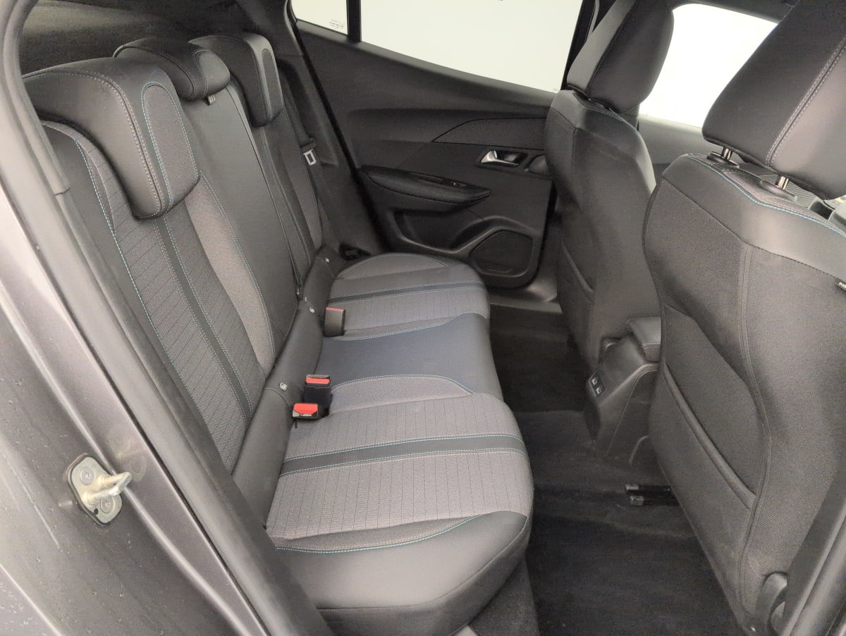 Peugeot 2008 - Image 10