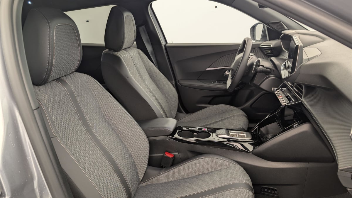 Peugeot 2008 - Image 9