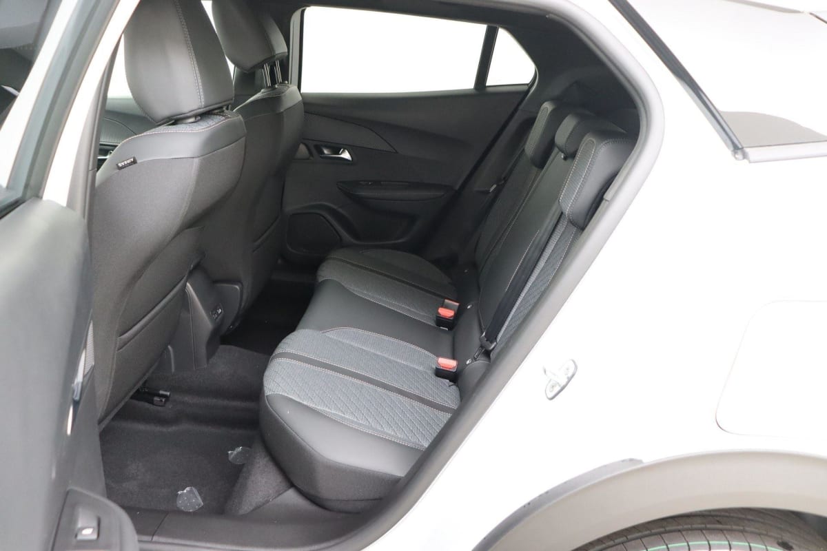 Peugeot 2008 - Image 14