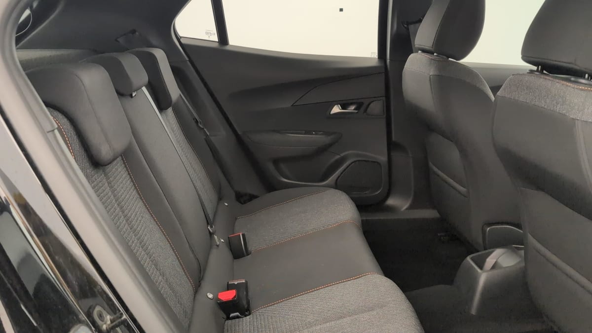 Peugeot 2008 - Image 10