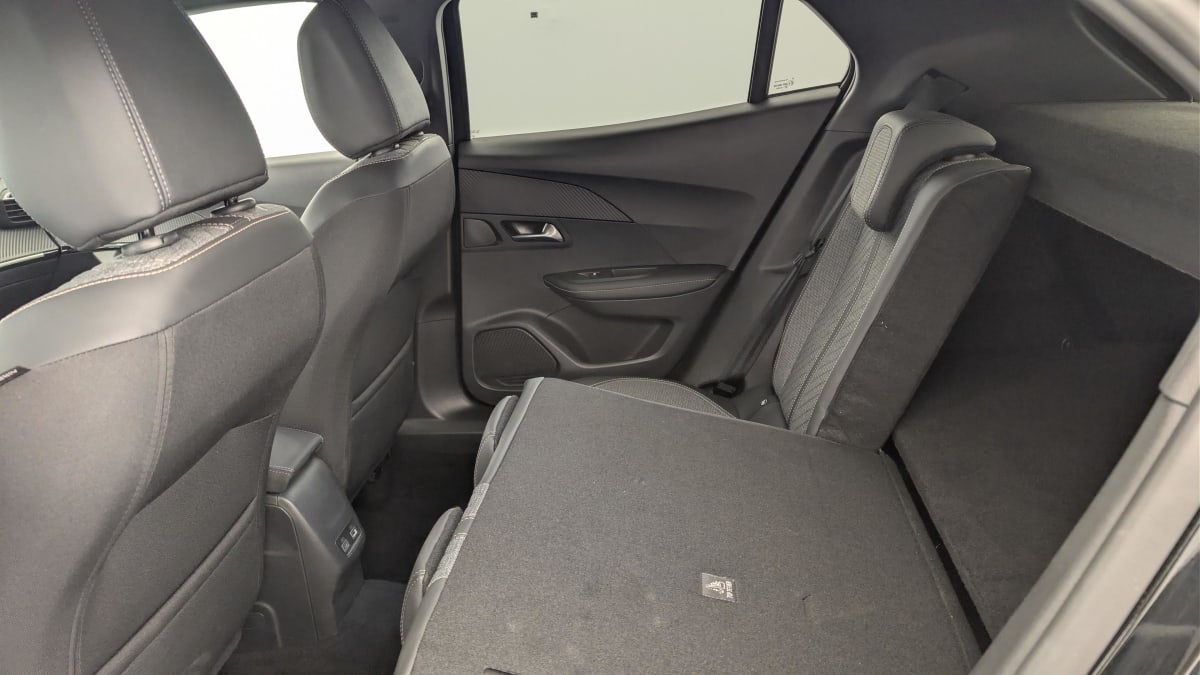 Peugeot 2008 - Image 12