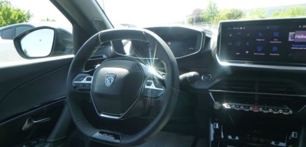 Peugeot 2008 - Image 5