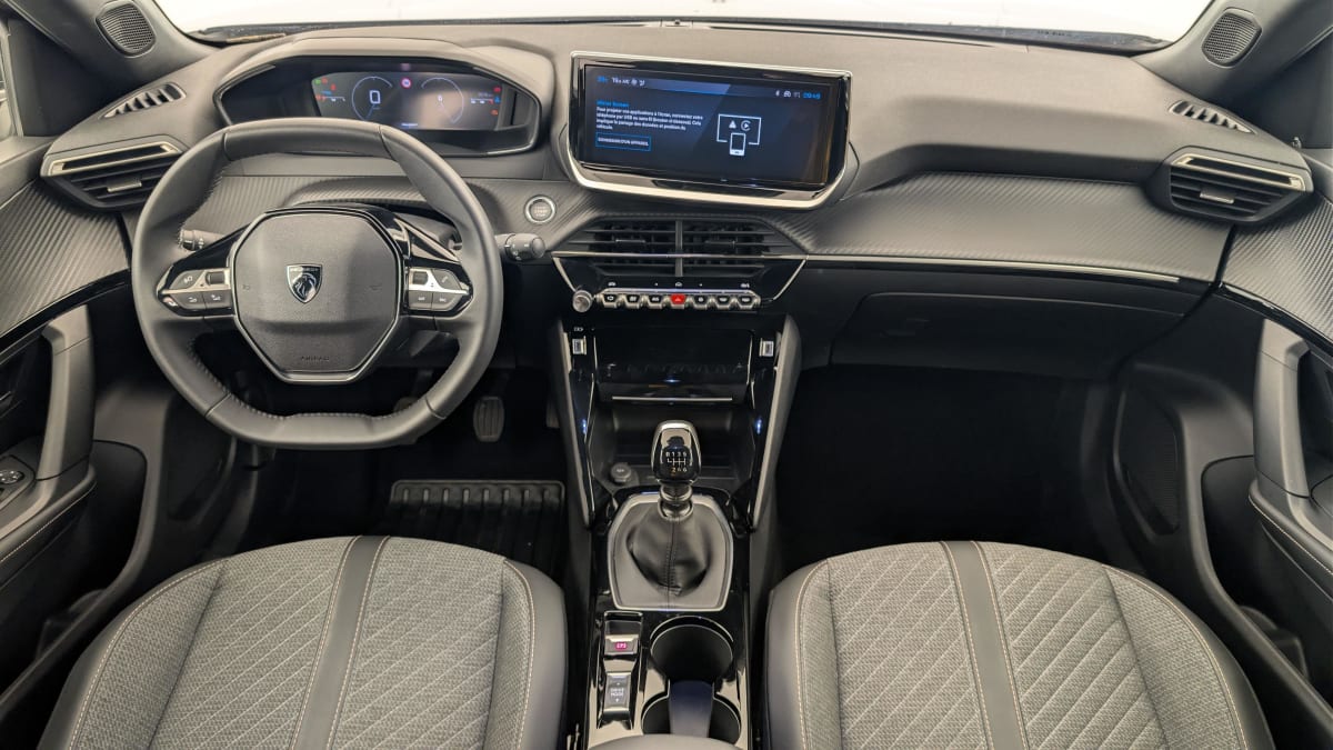 Peugeot 2008 - Image 13