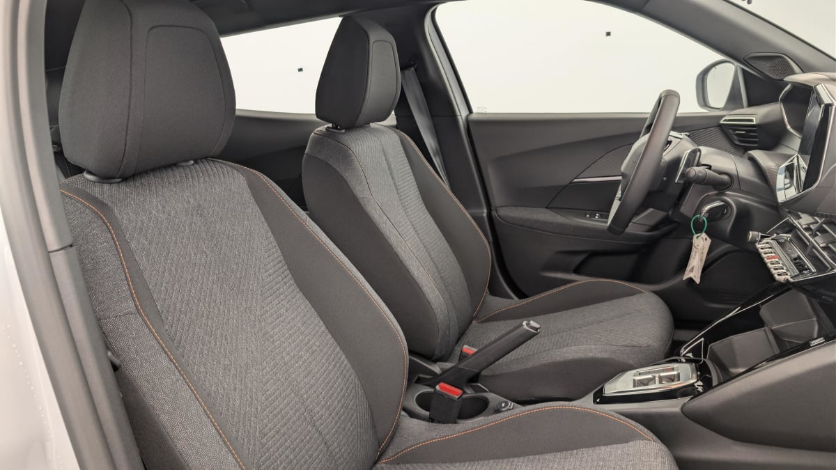 Peugeot 2008 - Image 9