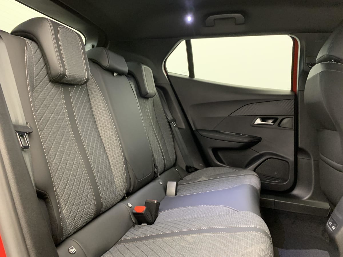 Peugeot 2008 - Image 10