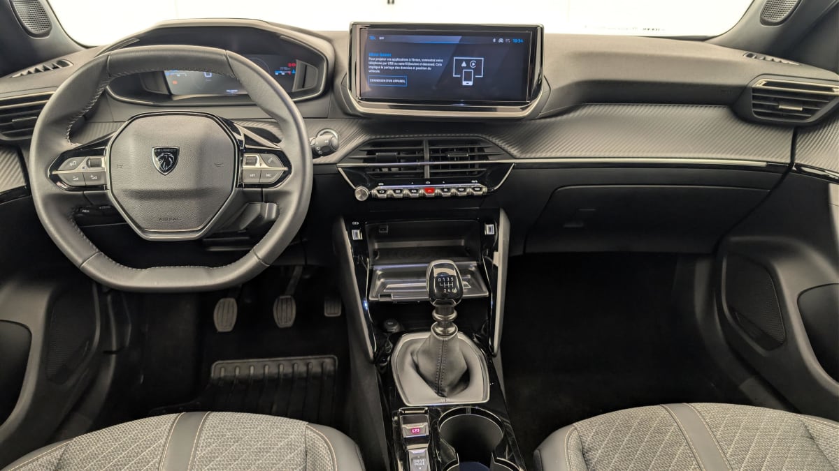 Peugeot 2008 - Image 13