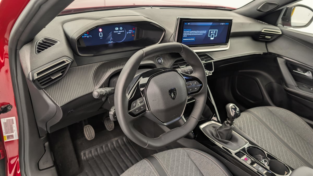 Peugeot 2008 - Image 15