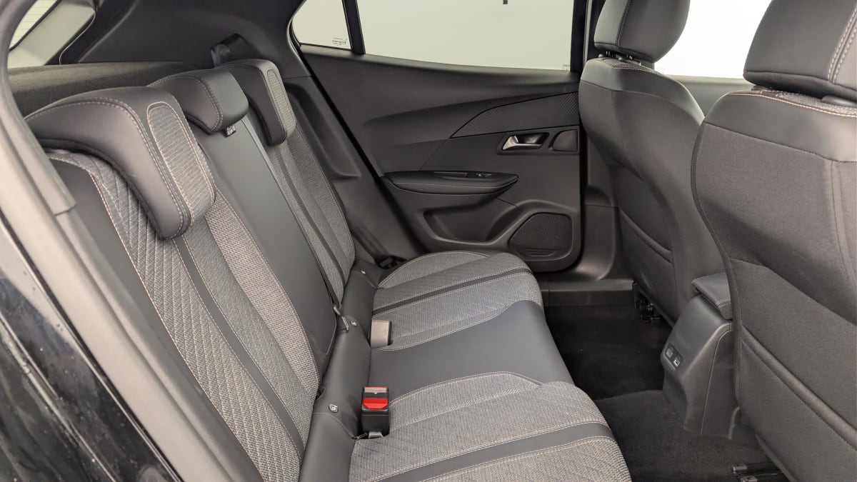 Peugeot 2008 - Image 10