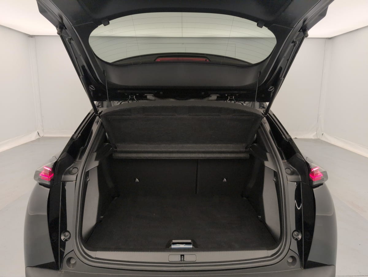 Peugeot 2008 - Image 11