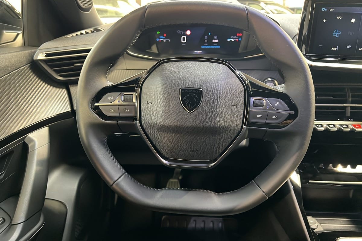 Peugeot 2008 - Image 13