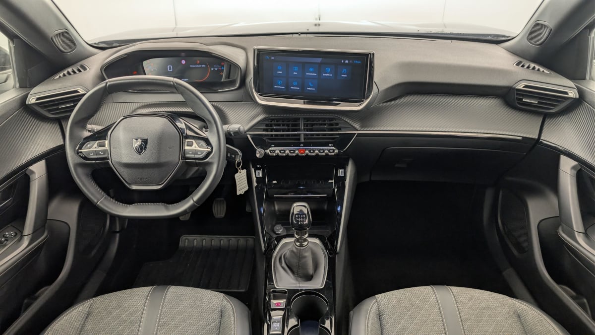 Peugeot 2008 - Image 13