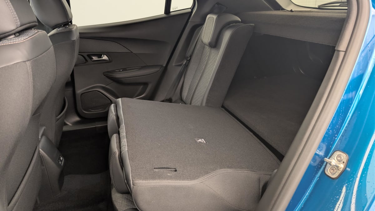 Peugeot 2008 - Image 12