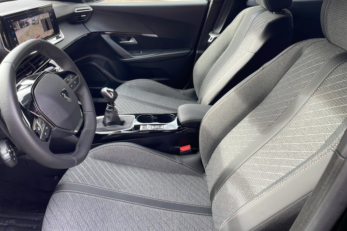 Peugeot 2008 - Image 9