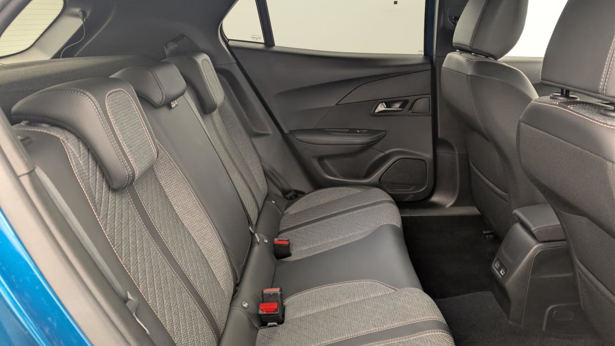 Peugeot 2008 - Image 10